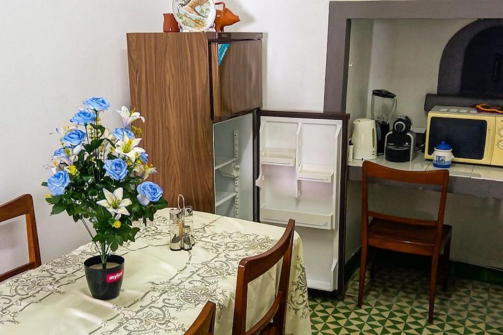 The Funny And Relax Apartment With Terrace & View أركو دا كالهيتا المظهر الخارجي الصورة